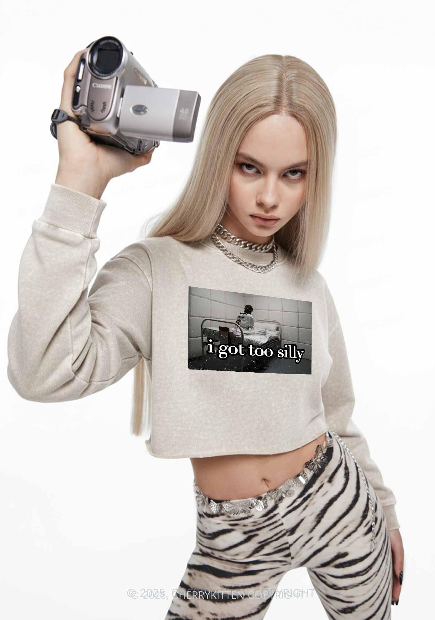 I Got Too Silly Y2K Crop Washed Sweatshirts Cherrykitten