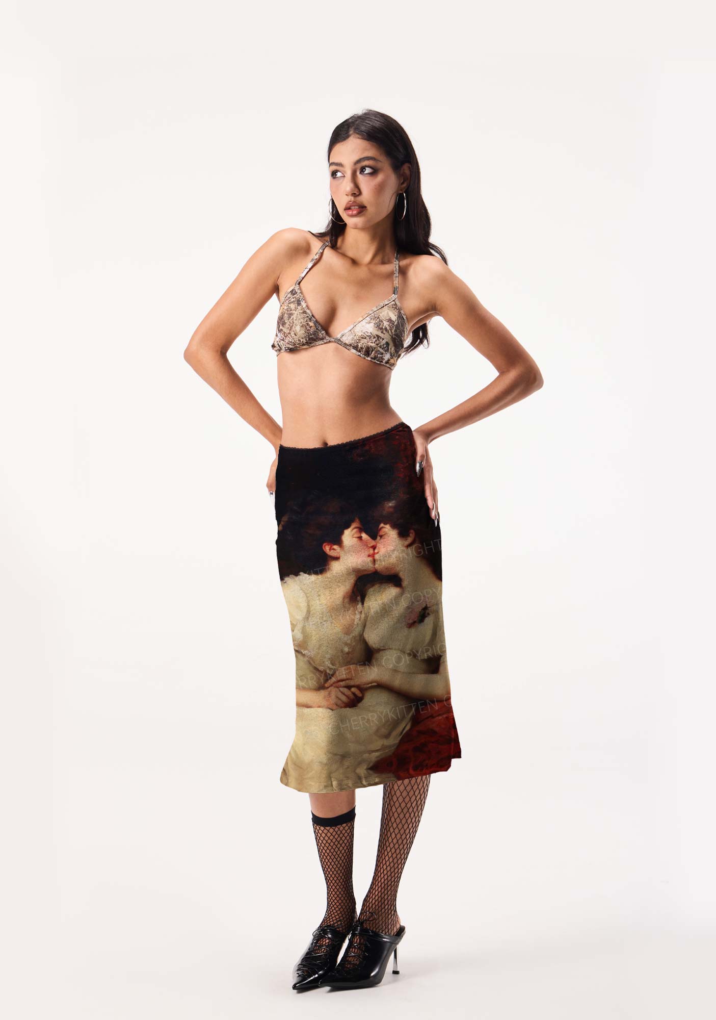 Vintage Women Kissing Pride Y2K Print Midi Skirt Cherrykitten