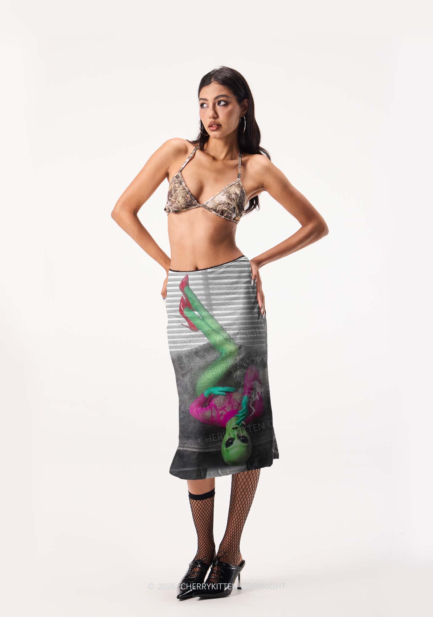 Smoking Alien Y2K Print Midi Skirt Cherrykitten