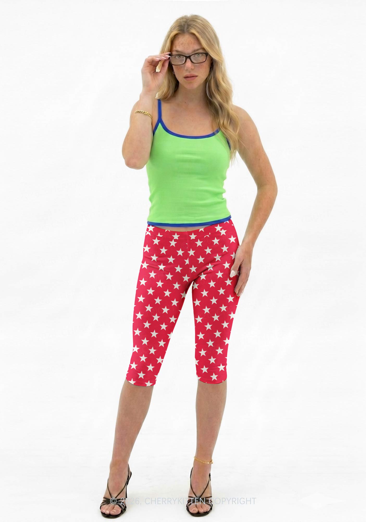 White Star On Red Y2K Print Capri Pants Cherrykitten
