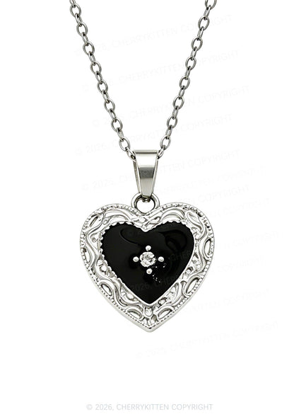 Black Heart Y2K Necklace Cherrykitten