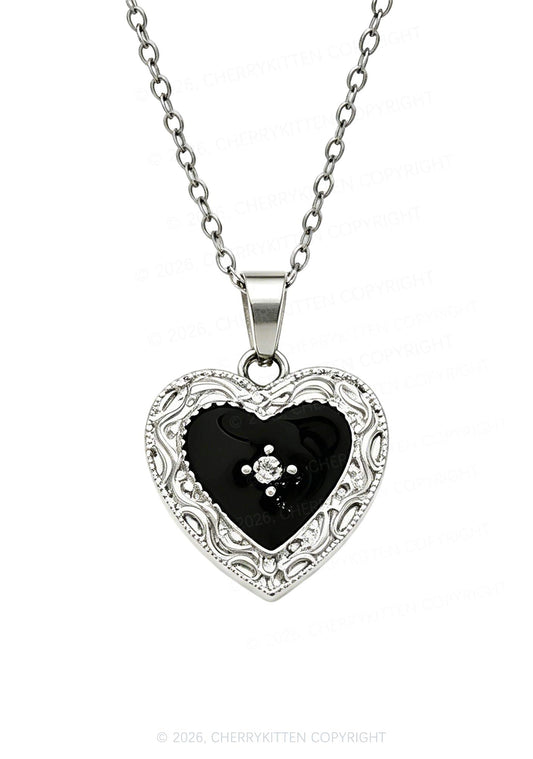 Black Heart Y2K Necklace Cherrykitten