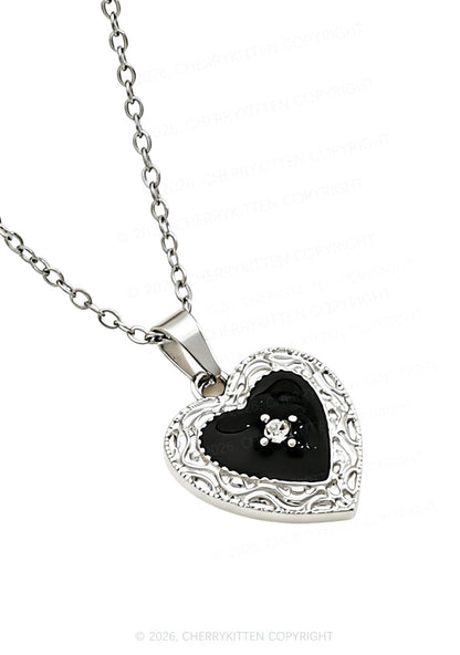 Black Heart Y2K Necklace Cherrykitten