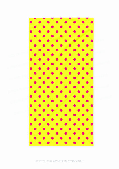Hot Pink Dots On Yellow Y2K Beach Towel Cherrykitten