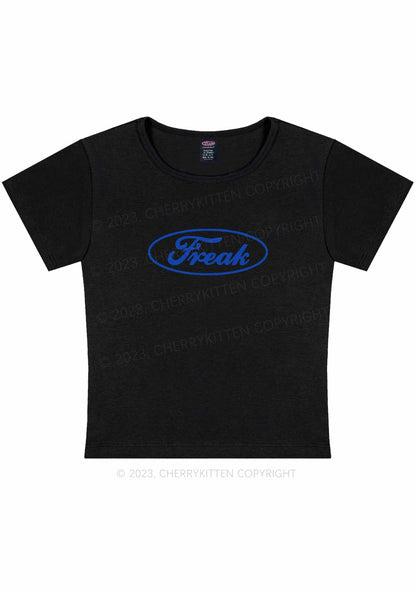 Curvy Oval Freak Y2K Baby Tee Cherrykitten
