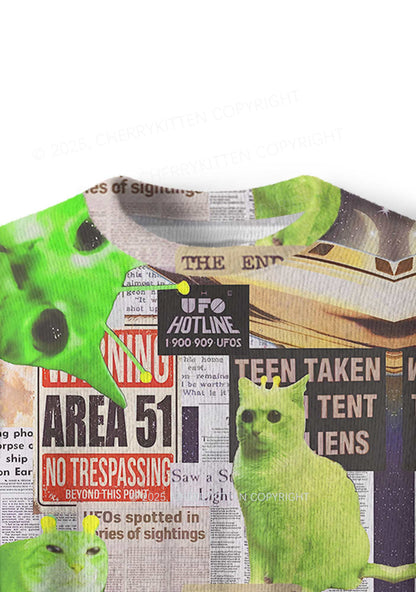 Green Alien Kitten Y2K Christmas Knit Sweatshirt Cherrykitten
